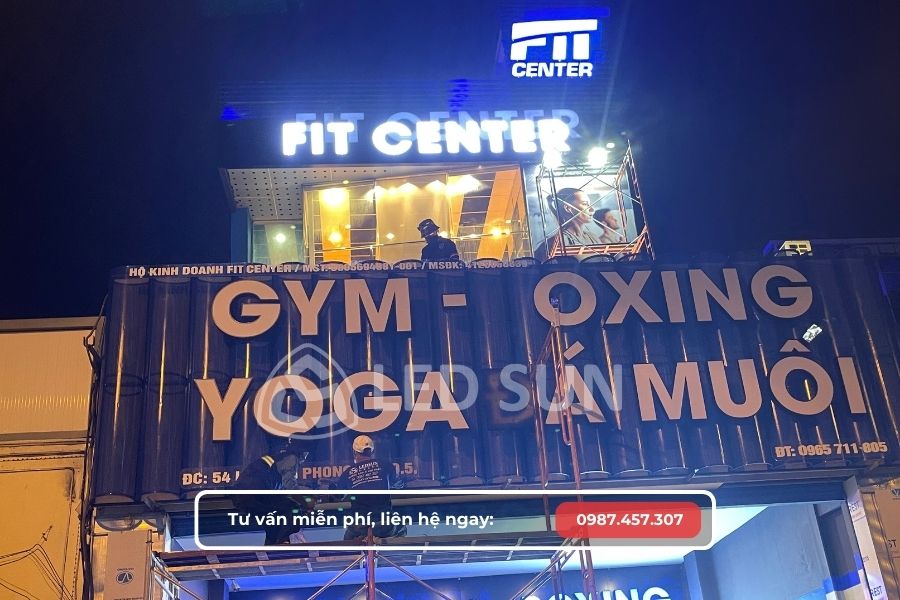 làm bảng hiệu quận 5