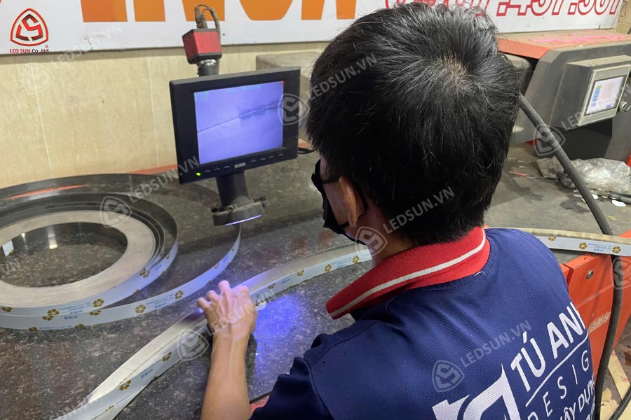 gia công chữ inox quận tân bình