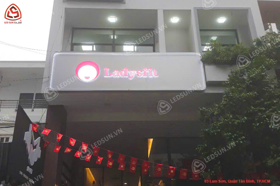 thiết kế thi công phòng gym ladysfit