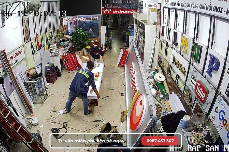 xưởng sản xuất của Led Sun