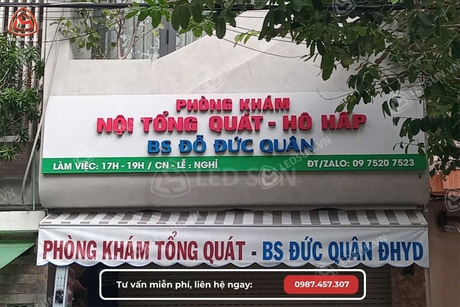bảng hiệu alu chữ nổi phong cách tối giản