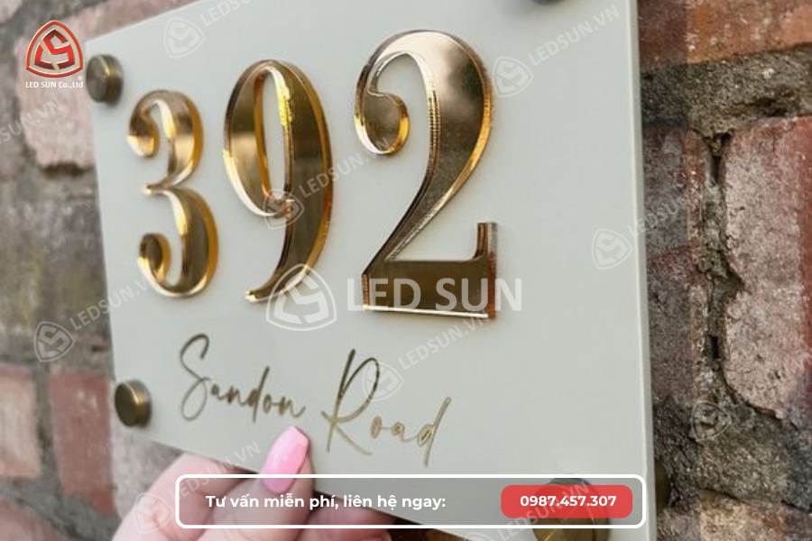 Biển số nhà bằng Mica