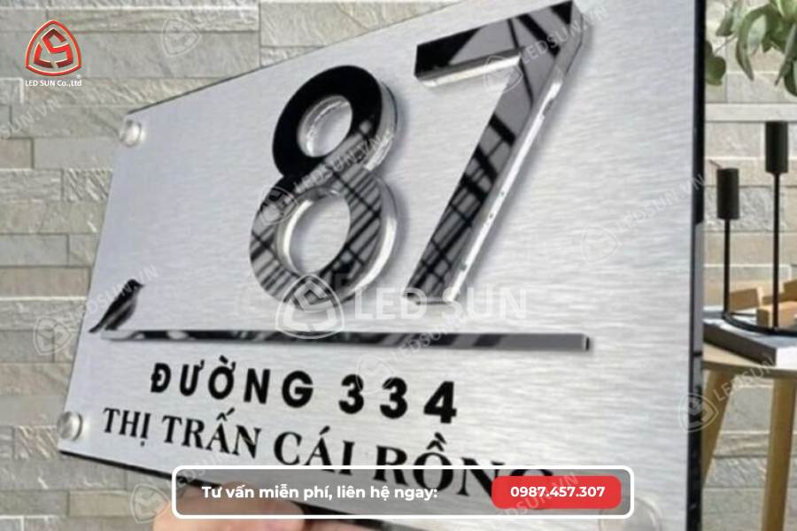 làm Biển số nhà inox chữ nổi mica