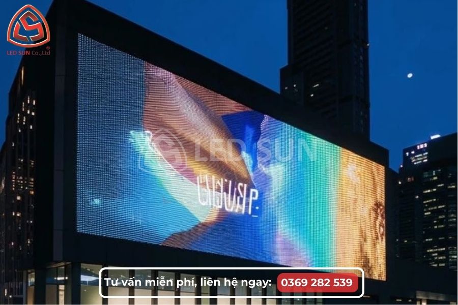 Màn hình LED P2.5 Outdoor lắp ngoài trời, hiển thị rõ nét ban đêm